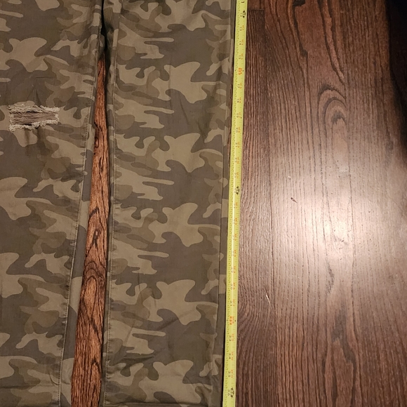 Vanilla Star's camouflage overalls - Picture 11 of 13